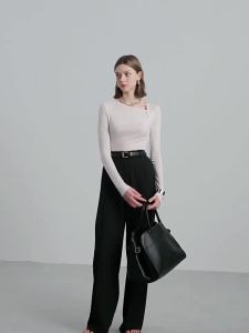 FAMANXUAN | Irregular V-Neck Silk Wool Knit Top