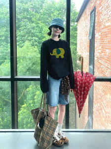 เสื้อยืดคอกลมแขนยาวสีดำ ผ้าฝ้ายแท้ ทรงหลวม แฟชั่นฤดูใบไม้ร่วง สำหรับผู้หญิง เสื้อชั้นใน เสื้อเชิ้ต เสื้อผ้าทำงาน