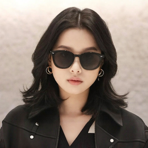 HELEN KELLER | Retro Small Frame Anti-UV Sunglasses