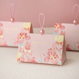 10/30/50pcs Candy Bags Triangle Paper Folding Box Wedding Souvenir Present Package with Pearl Handheld for Guest Giveaways