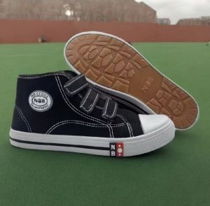 NOB/ SEPATU BOOT SAMA PENDEK/ HITAM PUTIH/ SOL KONING