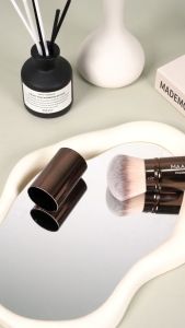 MAANGE แปรงแต่งหน้า แปรงพกพาแปลงปัดแก้ม ด้ามจับพ่นสีสเปรย์สามชั้น ท่อยืดหดได้ ขนแปรงนุ่มสบายผิว