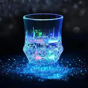 New Luminous Pineapple Beer Mug Bar Colorful Luminous Pouring Water Light Induction Light Creative Luminous Plastic Cup