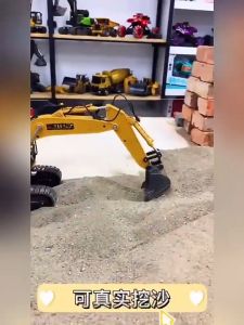 เสื้อผ้าแขนขุดเป็นไททาเนียม Tinykoala รถแม็คโคบังคับ แม็คโครบังคับ รถบังคับวิทยุก่อสร้าง รถของเล่น