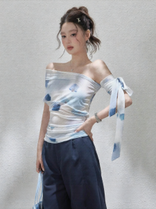 THROUS | Áo Thun Ôm Body Kiểu Retro Thiết Kế Voan Xếp Ly Vai Xéo In Hoa Ombre