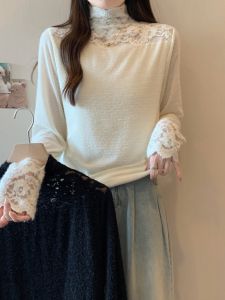 plus Size Autumn Winter Fashion Slim Fit Long Sleeve Fleece Lined Lace Top Versatile Hollow out Base Shirt for plus Size Women