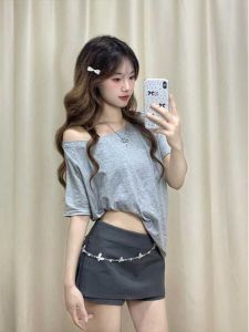 Retro American Sweet And Spicy Girl Diagonal Shoulder Short Sleeve T-Shirt Women Summer Design Unique Small Size Special Top