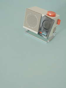 SYITREN N200 Bluetooth Speaker 1800mAh Battery Type-C Charge AUX Input Support Bluetooth