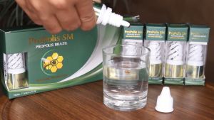 Obat Herbal Untuk Benjolan di Wajah - Obat Oles Penghilang Benjolan di Wajah - Penghilang Benjolan Lemak / Lipoma / Tiroid / Kelenjar / Jerawat / Uci Uci - Obat Benjolan Lipoma di Wajah - Benjolan Lemak di Wajah - Bisul di Wajah - Propolis SM Brazil ASLI