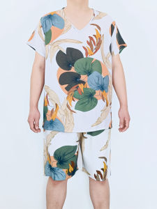 Áo Ngủ Nam Mùa Hè Mỏng Họa Tiết Hoa Lụa Cotton Cổ Chữ V Tay Ngắn Rộng Rãi Thoáng Khí Quần Short Thể Thao Mặc Nhà