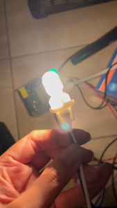 หลอดไฟเลี้ยว T13 12V 10W แสงสีขาว สำหรับรถยนต์/มอเตอร์ไซค์ หลอดไฟเลี้ยว หลอดไฟ T13 ไฟเลี้ยวมอเตอร์ไซค์