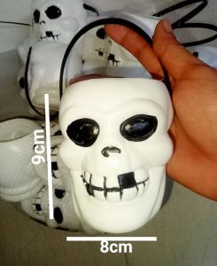 small pumpkin / skull basket Halloween trick or treat