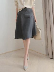 French Vintage High Waist Grey Mini Skirt Womens Spring Autumn New Style 2025 Ageless Versatile Small Size Professional A-Line Skirt