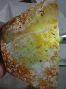 Batu Giok Alami: Bongkahan Batu Yang Dikirim Sesuai Foto & Video Kode255