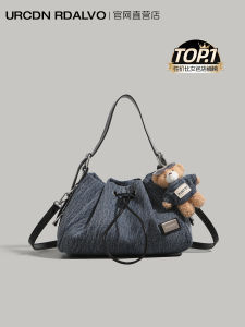 UR American Retro Denim Material Dumpling Shaped Womens Shoulder Bag Casual Style Drawstring Closure Tote Bag for Daily Use