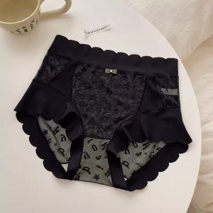 กางเกงชั้นในไร้รอยต่อบทเรียนลูกไม้เอวกลางสําหรับผู้หญิงพร้อมซับในตาข่ายระบายอากาศไม่มีโครงน้ําหนักเบาสวมใส่สบาย