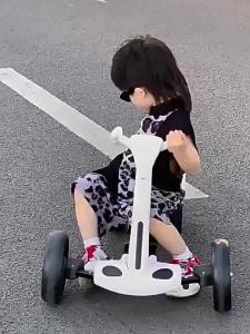 BONINGYU | Remote Control Kids Ride-On Car