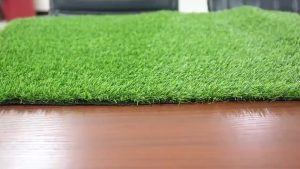 Rumput sintetis swiss 2.5cm 2m x 25m