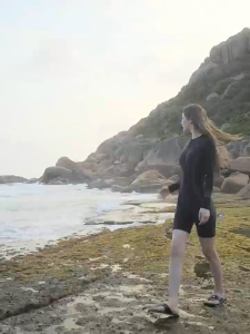 New Design Swimwear for Women One Piece Rush ruard Plus Size Beachwear Long Sleeve Swimsuit Woman Overall Jumpsuit S/M/L/XL