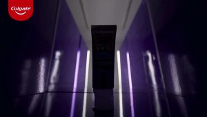 Colgate Optic White Purple Toothpaste 100g [Bundle of 3] (300G) /OW Purple Toothpaste 100g [Bundle of 2] (200g)