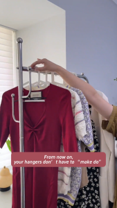 50PCS Hanger for Clothes Heavy Duty Strong Clothes Hangers Durable Coat Hanger for Clothing Space Saving