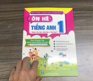Sách - Ôn hè - Tiếng Anh 1 (Lớp 1 lên 2) - Chương trình mới (Qbooks)