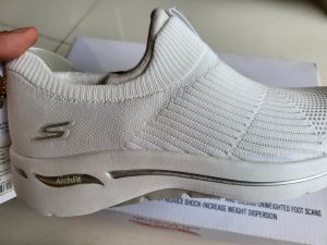 GIÀY SNEAKERS NỮ GIÀY THỂ THAO ĐI BỘ GIẶT MÁY ĐƯỢC TẬP GYM ĐI HỌC ĐI LÀM ĐI CHƠI THƯỜNG NGÀY GO WALK ARCHFIT SIZE 38( Miễn trả lại do đổi ý hay không mang vừa)