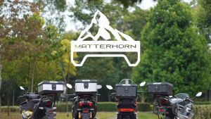 GIVI TOP BOX MTN29  /29 LTR TOP BOX/GIVI MONOLOCK TOP BOX/ GIVI TOP BOX/ GIVI PLASTIC TOP BOX