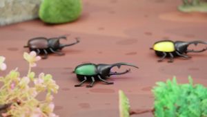 ĐỒ CHƠI THÚ ĐIỀU KHIỂN NHỆN VÀ BỌ ĐIỀU KHIỂN