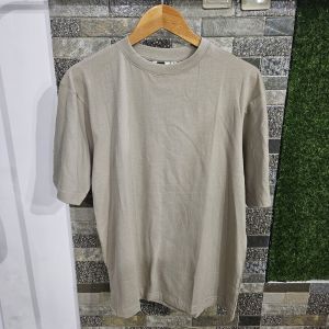 U nqlo Inspired Men Crew Neck Loose T-Shirt | True to Size