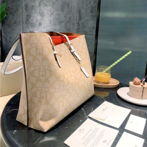 กระเป๋าถือหนังแท้ Sapeurs กระเป๋าสะพายข้างทรงถุงซิปขนาดกลางสำหรับฤดูร้อนปี 2024 กระเป๋าสะพายข้างลำลองแบบมีซิป