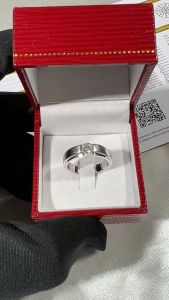 คลองแหวนชายเพชร Moissanite 0.5ct จำเป็น พร้อมบริการรับรอง GRA ตัวเรือนเงินแท้ 92.5% ชุบทองคำขาว / คลู่รองเหลือง Silver 925