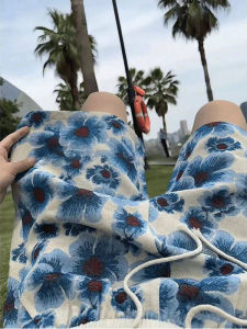 Quần Short Nam Mùa Hè Họa Tiết Hoa Xanh Rộng Rãi Quần Dài Đến Đầu Gối Quần Dài Thường Ngày Quần Đi Biển Phong Cách Mỹ Quần Dài Năm Điểm