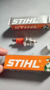 Garden Machinery Parts: Spark Plug (BM6A) for Lawn Trimmers Brush Cutters and 2-Stroke Chainsaws