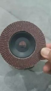 4 นิ้ว ยี่ห้อ (1 กล่อง มี 10 ใบ) กระดาษทรายซ้อน ผ้าทรายเรียงซ้อน หลังอ่อน เบอร์ 40 60 80 100 120 และ 320 ใบขัดไม้ ขัดเหล็ก จานทรายซ้อนหลังแข็ง