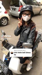 Helm Chips Retro & Aksesoris Helm Unik