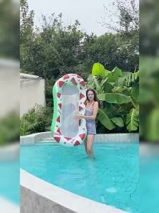 YUKE | Swimming Float Bed