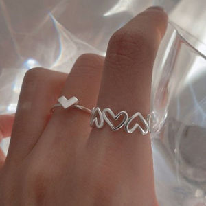 OR🧸 2 pcs/set Mode Korea/Cincin Cinta Baru/Cincin Wanita/Fashion Mewah Ringan Yang Dipersonalisasi/Desain Tren/Aksesori Tren COD