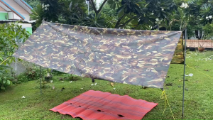 ผ้าใบ รด. ผ้าใบกันแดดกันฝน ผ้าใบกางเต็นท์ มีหลายขนาด สั่งทำตามขนาดที่ต้องการได้ค่ะ