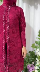 Kebaya Tunik Brokat: Kebaya Modern Pesta Favorit