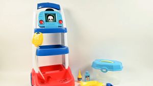 Playgotoys ของเล่นเสริมพัฒนาการ รถเข็นแพทย์(2932)