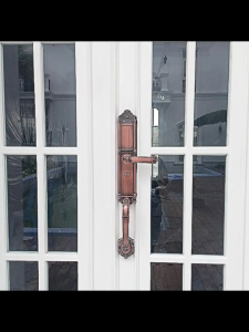 Khóa vân tay thông minh tân cổ điển Demax EL821 AC chính hãng công nghệ tiên tiến của Đức cao cấp