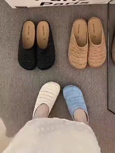 Korean casual falt slip on rubber mules sandals for women Closed Toe Half Slippers Outdoor Casual Style