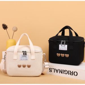 Cartoon Bear Mommy Bag: A Portable Baby Bottle Carrier & Thermal Cooler