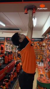 เครื่องดูดกระเบื้อง/กระจก ดิจิตอล 260KG 4.0V ยี่ห้อ PUMPKIN รุ่น PTT-4VS210 / 50434