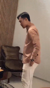 Kemeja Polos Mocca Pria Lengan Panjang Slimfit Casual Formal