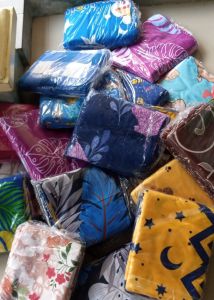 SARUNG BANTAL 12 PCS/SARUNG BANTAL DEWASA TIDAK LUNTUR.