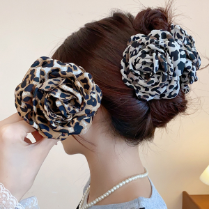 กิ๊บติดผมลายเสือดาววินเทจ 1/3 ชิ้น สำหรับผู้หญิง กิ๊บติดผมแฟชั่นสุดหรู เครื่องประดับผม