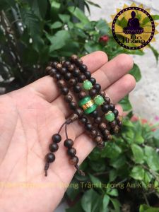 Vòng tay 108 hạt trầm hương sánh chìm cao cấp mix charm