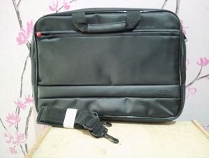 Tas Laptop Lenovo Dicota Bawaan Laptopnya